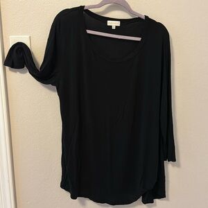 Simply Southern 3/4 Sleeve, knotted hem, stretchy, tunic like top